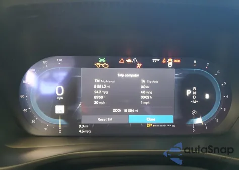 2025 Volvo Xc40 Plus z USA, uszkodzony, nr VIN YV4L12UE6S2602790